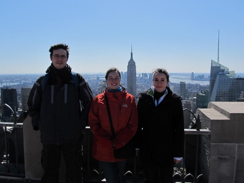 Vrolijk trio on top of the Rock